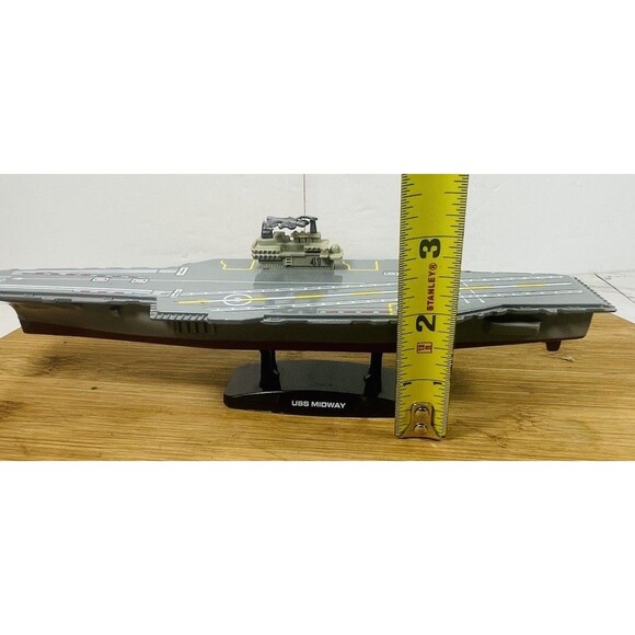 VTG 2002 Motor Max#76787  Diecast Midway 9" Aircraft Carrier Model W Helicopter - Picture 8 of 11